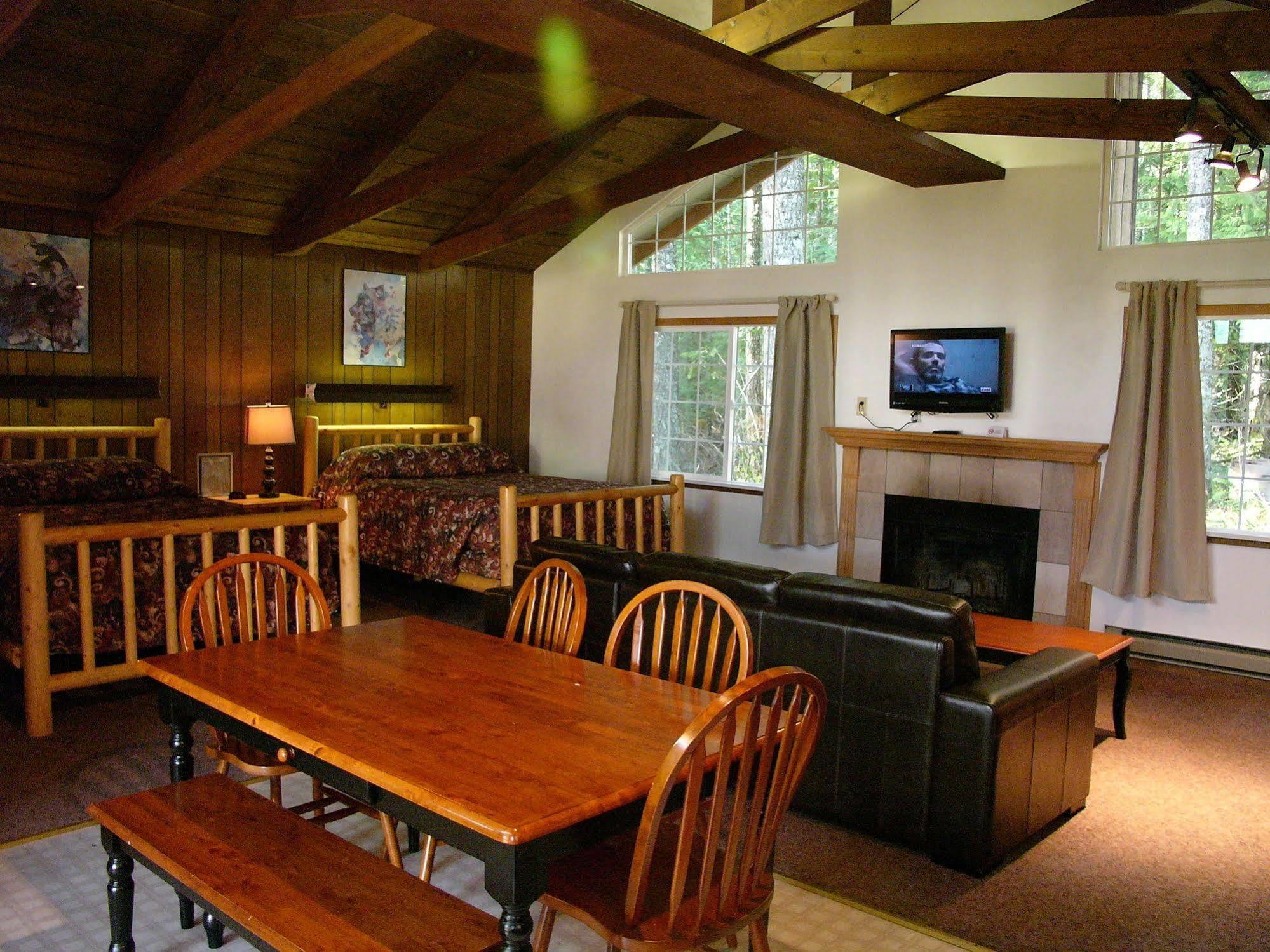Mountain View Lodge - No Pets Allowed Packwood Extérieur photo
