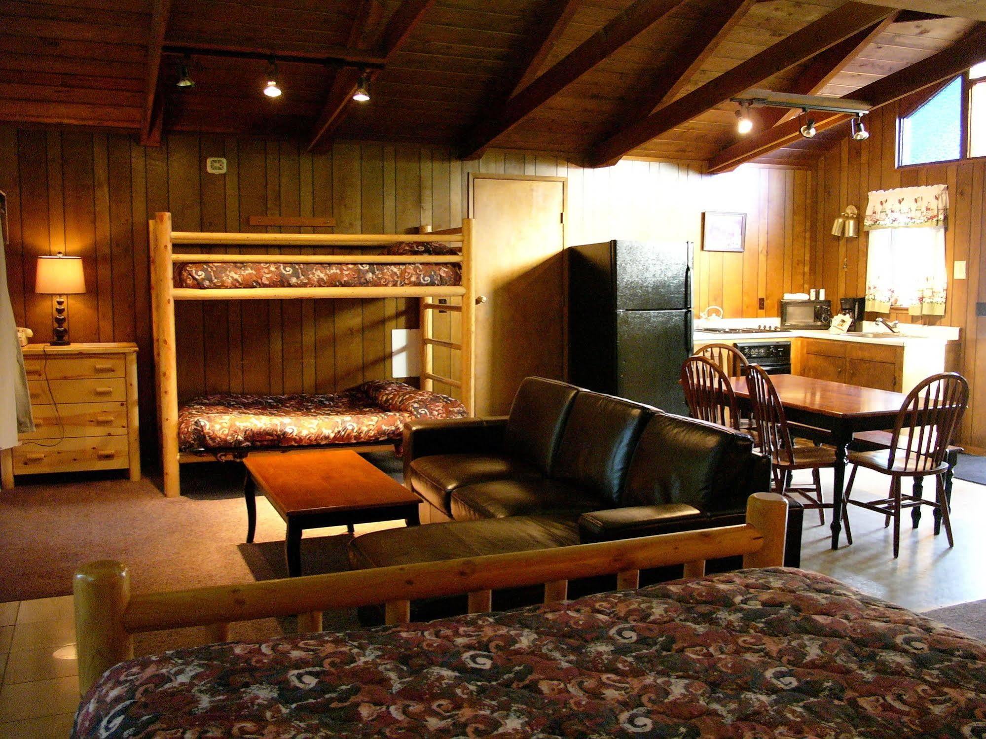 Mountain View Lodge - No Pets Allowed Packwood Extérieur photo